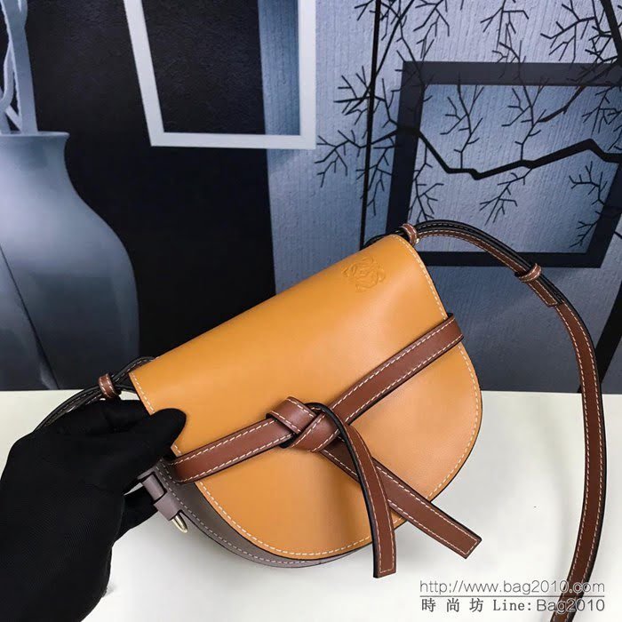 LOEWE羅意威 2018年新款 蝴蝶結包包 原單品質 爆款 06802 Gate Bag馬鞍包 斜挎包  jdl1050